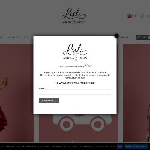 Koronkowa sukienka z długim rękawem